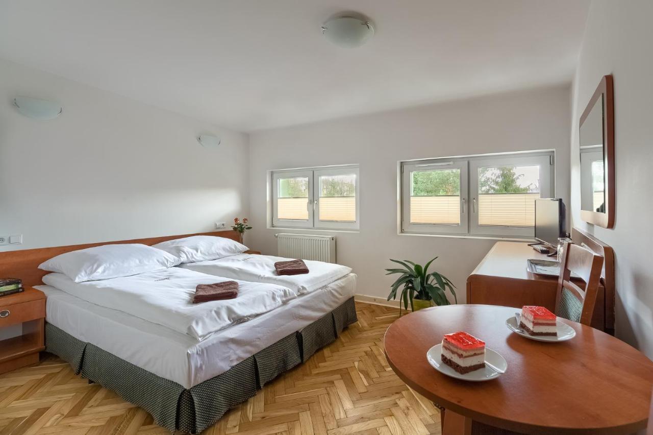 Sarenka Hotel Krynica Zdroj Ngoại thất bức ảnh